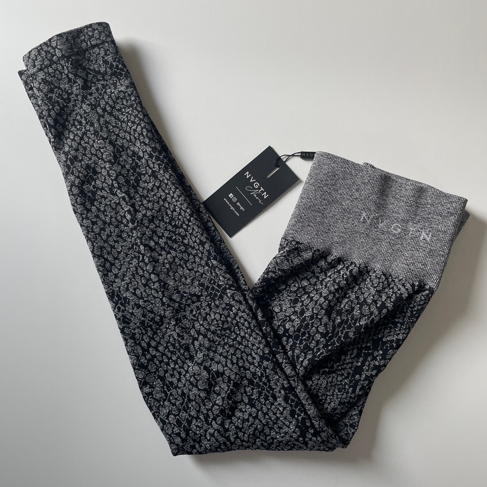 NVGTN workout/yoga leggings BNWT Sz. S